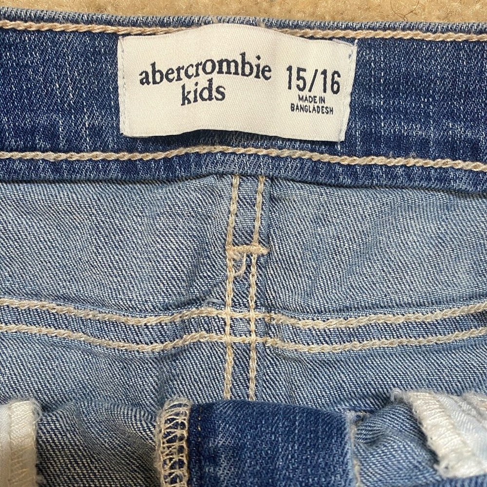 Denim Distressed Mini - Picture 3 of 4